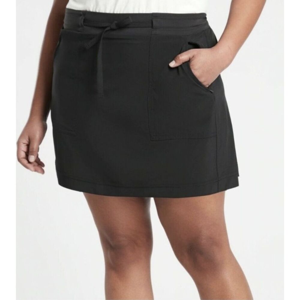 Athleta Chelsea Cargo Skort Black Plus Size 16 Stretch Athletic Travel Casual